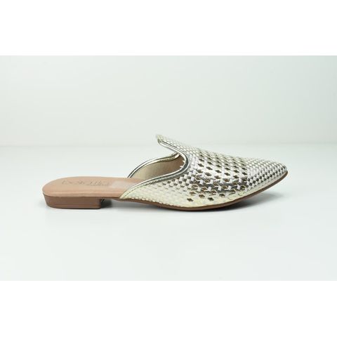 mule beira rio dourado